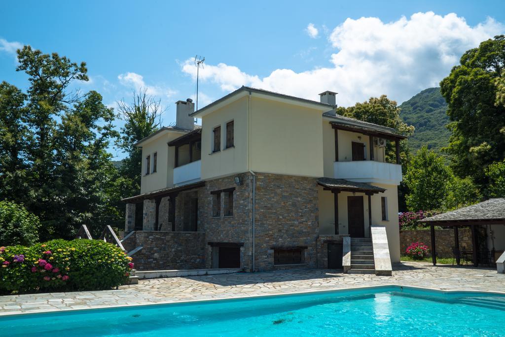 Luxury Villa With Pool In Цагарада Экстерьер фото
